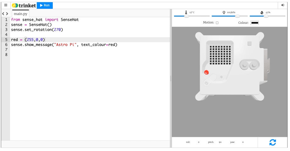 L'émulateur Trinket Sense HAT exécutant un exemple de programme qui fait défiler le texte \"Astro Pi\" travers la matrice LED en utilisant des lettres rouges